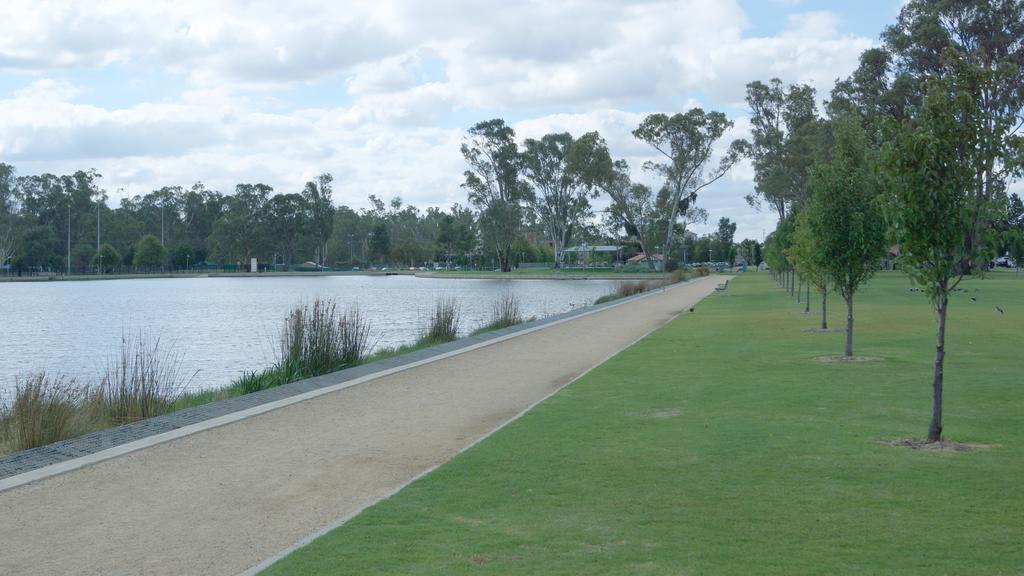 Maude St Apartments Shepparton Bagian luar foto